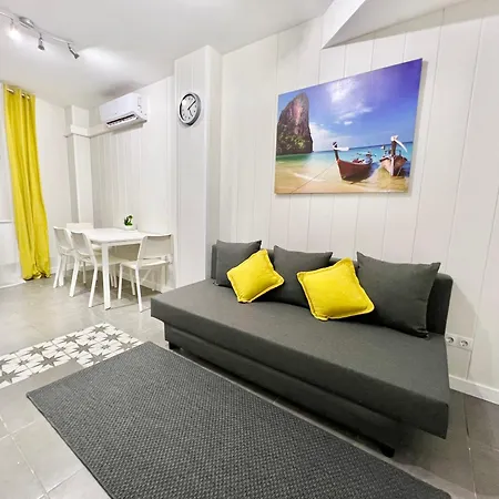 Cozy Apartment, Wifi! Apartment *