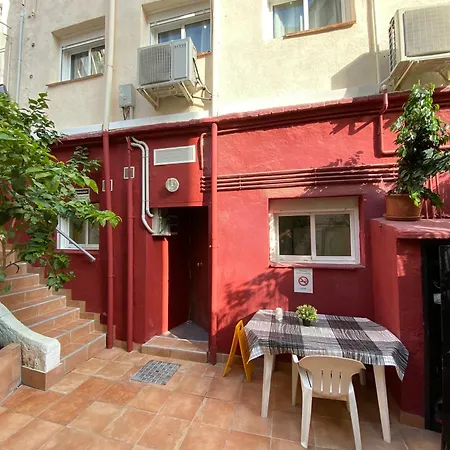 Apartment Cozy Apartment, Wifi! Santa Coloma de Gramenet