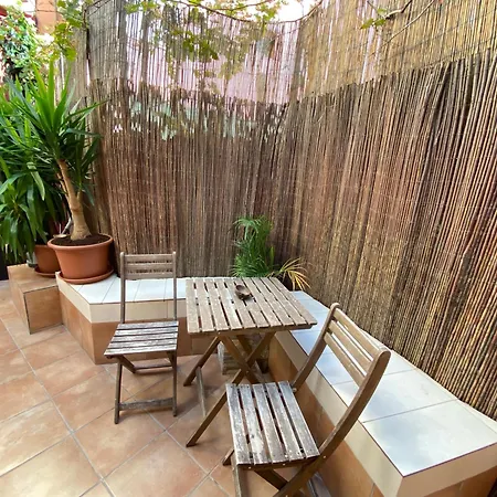 Cozy Apartment, Wifi! Santa Coloma de Gramenet